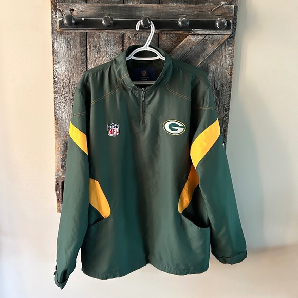 Men's Reebok NFL Onfield Green Bay Packers Light Weight Half Zipper Jacket - Picture 1 of 3